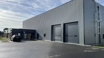 ENTREPOT A LOUER - AXE A1 - CARVIN - Offre immobilière - Arthur Loyd