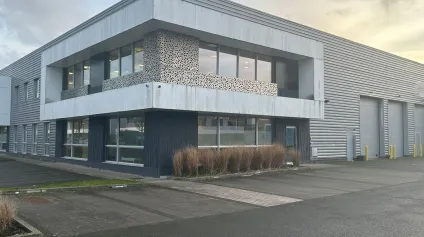 Entrepôt et bureaux à louer - La Pilaterie à Marcq-en-Baroeul - Offre immobilière - Arthur Loyd