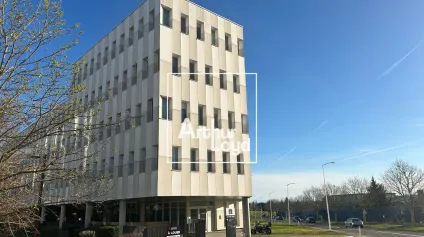 BUREAUX À LOUER - 155 m² et 422 m² AMÉNAGÉS - BALMA - Offre immobilière - Arthur Loyd