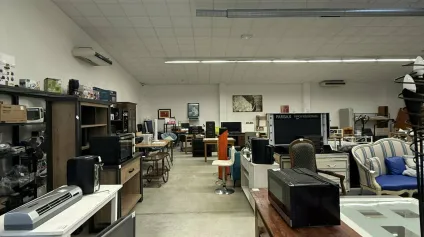 LOCAL COMMERCIAL location à SARLAT-LA-CANÉDA 24200 - Offre immobilière - Arthur Loyd