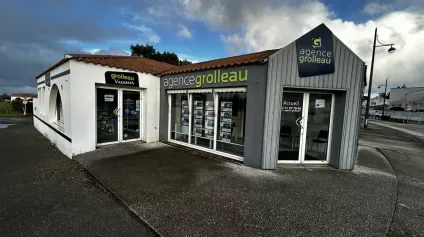À VENDRE  Local commercial d'environ 118 m² avec parking  La Tranche-sur-Mer (85) - Offre immobilière - Arthur Loyd