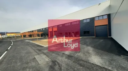 CLERMONT-FERRAND ZONE DES GRAVANCHES A LOUER LOCAL ACTIVITE 522 M² - PROGRAMME NEUF - Offre immobilière - Arthur Loyd