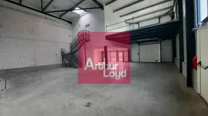 CLERMONT-FERRAND ZONE DES GRAVANCHES A LOUER LOCAL ACTIVITE 323 M² - PROGRAMME NEUF - - Offre immobilière - Arthur Loyd