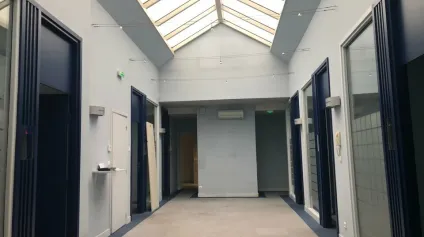 A LOUER - LOCAL COMMERCIAL - BOURGES - Offre immobilière - Arthur Loyd