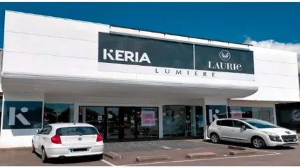 Local commercial de 1275 m2. Orvault Route de vannes - Offre immobilière - Arthur Loyd