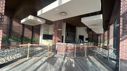 Local commercial 130 m² - Emplacement dynamique à Lille, idéal restauration avec extraction - Offre immobilière - Arthur Loyd