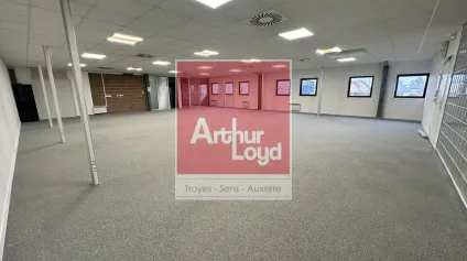 À LOUER  Bureaux 187 m² - TROYES - Offre immobilière - Arthur Loyd