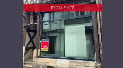 A LOUER - LOCAL COMMERCIAL - BOURGES - Offre immobilière - Arthur Loyd