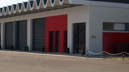 Local d'activité 92 m² à louer -Grande hauteur et portail électrique - Secteur Est Montpellier - Offre immobilière - Arthur Loyd