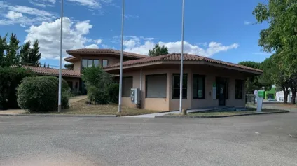 Site tertiaire à vendre AVIGNON SUD 911 M2 DE BUREAUX AVEC TERRAIN PRIVATIF - Offre immobilière - Arthur Loyd