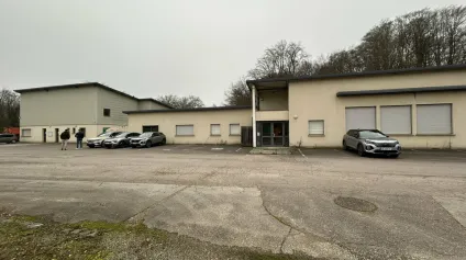 LOCAL D'ACTIVITE - ENTREPOT à LOUER de 1025 m² - Offre immobilière - Arthur Loyd