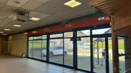 LOCAL COMMERCIAL à VENDRE de 922 m² - Offre immobilière - Arthur Loyd