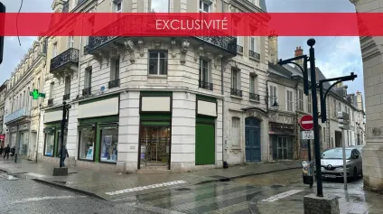 A VENDRE - LOCAL COMMERCIAL - HYPERCENTRE DE BOURGES - EXCLUSIVITÉ - Offre immobilière - Arthur Loyd