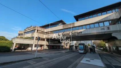 BUREAUX 456 m² A VENDRE- LA TRONCHE - Offre immobilière - Arthur Loyd