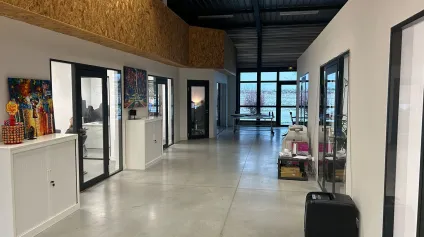 Showroom - Entrepôt à louer - Pont à Marcq - Offre immobilière - Arthur Loyd