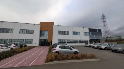 ENTREPÔT / LOCAL D'ACTIVITÉ 6&nbsp;000 M² - ICPE 1510 - QUAIS & PLAIN-PIED - LIMAY (78) - Offre immobilière - Arthur Loyd