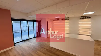 Local commercial à vendre en coeur de ville 90 m2 - Offre immobilière - Arthur Loyd