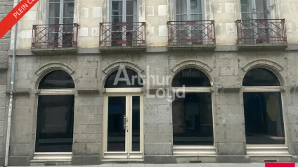 RENNES CENTRE - LOCAL COMMERCIAL A LOUER - VITRINE - Offre immobilière - Arthur Loyd