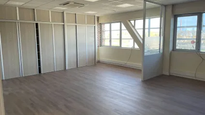 Bureaux à louer 202m2 à Beauvais - Offre immobilière - Arthur Loyd