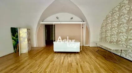 Local de nouveau disponible - 60 m² - Offre immobilière - Arthur Loyd