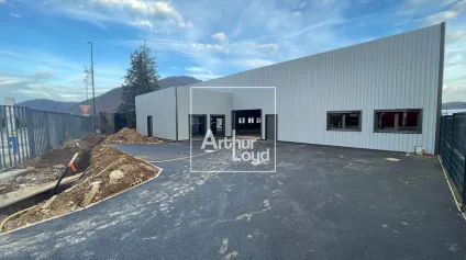 Opportunité d'achat : locaux d'activité de 764 m² à St Etienne de Crossey - Offre immobilière - Arthur Loyd