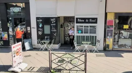 Local commercial à céder - emplacement de restauration dynamique proche Wazemmes avec terrasse - Offre immobilière - Arthur Loyd