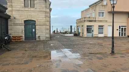 A louer local commercial 49m² Chatelaillon-Plage - Offre immobilière - Arthur Loyd