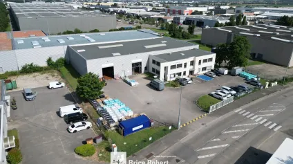A louer ou à vendre - Bâtiment d'activité indépendant idéal pour siège social - Genas - Offre immobilière - Arthur Loyd