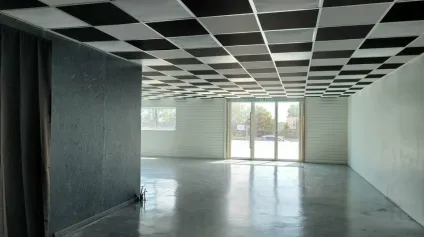 À LOUER  Local d'activité d'environ 255 m²  Aubigny (85) - Offre immobilière - Arthur Loyd