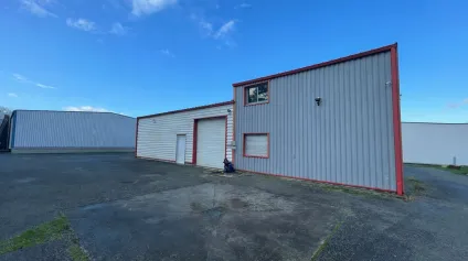 Entrepôt à vendre à Héric avec terrain et accès rapide Nantes Rennes - Offre immobilière - Arthur Loyd