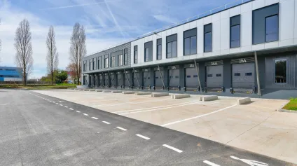 Entrepôts à louer à TRAPPES 78190 - Offre immobilière - Arthur Loyd