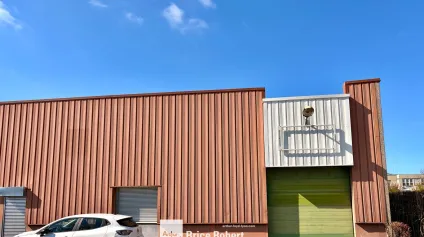 A louer - Local industriel à proximité immédiate de tous les grands axes routiers et autoroutiers - Bron - Offre immobilière - Arthur Loyd