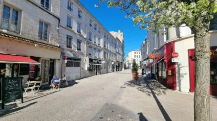 Local commercial 50m2 Niort centre - Offre immobilière - Arthur Loyd