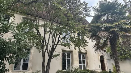 A VENDRE - IMMEUBLE DE BUREAUX - BOURGES CENTRE VILLE - Offre immobilière - Arthur Loyd