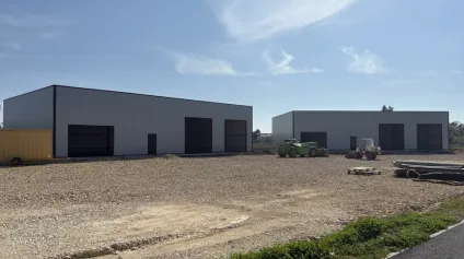 LOCAL D'ACTIVITÉ NEUF À LOUER  363 M²  BIARD - Offre immobilière - Arthur Loyd