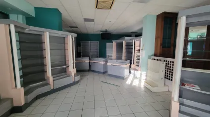  Local commercial 127m2 Audincourt sur axe passant - Offre immobilière - Arthur Loyd