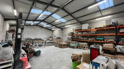 LOCATION ENTREPOT NEUF 270M² - Offre immobilière - Arthur Loyd