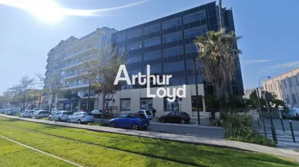 EXCEPTIONNEL A NICE BUREAU A LOUER A PARTIR DE 275M² VUE MER MIXANT OPEN SPACE ET BUREAUX CLOISONNES - Offre immobilière - Arthur Loyd