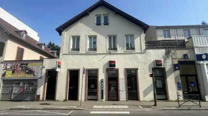 LOCAL COMMERCIAL à LOUER de 156.96 m² - Offre immobilière - Arthur Loyd