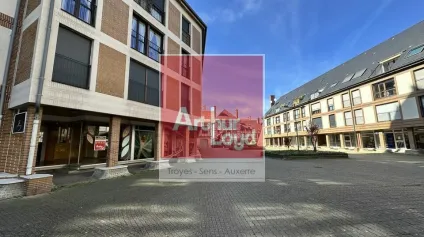 Local commercial 82 m² à vendre  Troyes centre-ville - Offre immobilière - Arthur Loyd