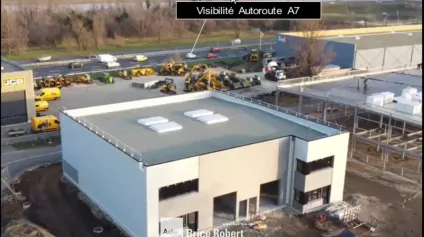 Locaux d'activités à louer à Oullins-Pierre-Bénite accès autoroutes facilité - Offre immobilière - Arthur Loyd