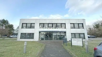 BUREAUX à LOUER de 246 m² - Offre immobilière - Arthur Loyd