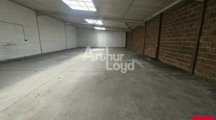 ANGERS EST LOCAL D'ACTIVITE DE 400 M² A LOUER - Offre immobilière - Arthur Loyd