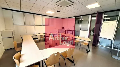 CLERMONT-FERRAND ZI BREZET À LOUER BUREAUX 220 M2 - Offre immobilière - Arthur Loyd