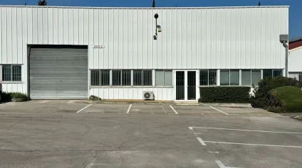 Locaux d'activités à LOUER sur la ZA RODARI à LUYNES - Offre immobilière - Arthur Loyd