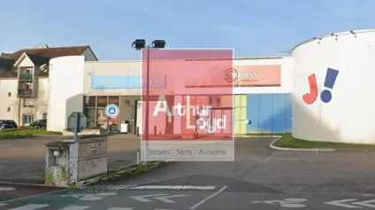 A louer Local commercial 530m² Troyes - Offre immobilière - Arthur Loyd