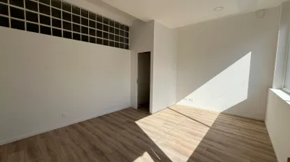 A LOUER - BUREAUX - 20 M2 - SAINT-QUENTIN - Offre immobilière - Arthur Loyd
