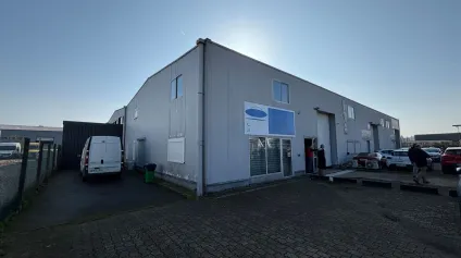 A Louer - Bureaux et stockage - Offre immobilière - Arthur Loyd