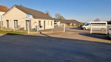 <br />A VENDRE - BATIMENT - MAGNAC-BOURG<br /> - Offre immobilière - Arthur Loyd