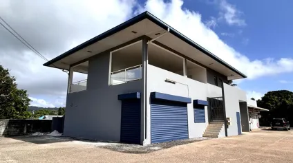 A LOUER Local commercial 142 m2 Remire-Montjoly - Offre immobilière - Arthur Loyd